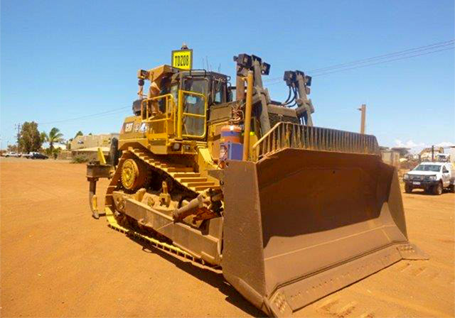 Tracks: Professional earth moving/mining/heavy machinery detailing