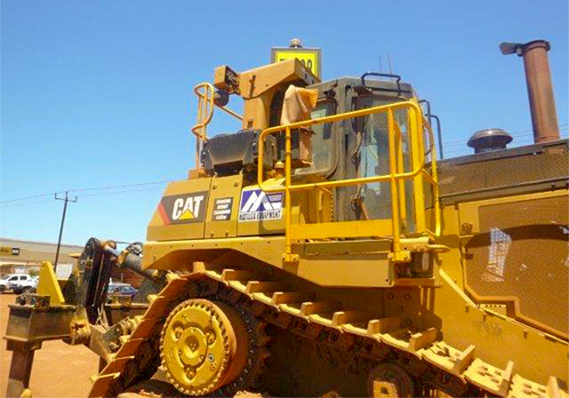Tracks: Professional earth moving/mining/heavy machinery detailing